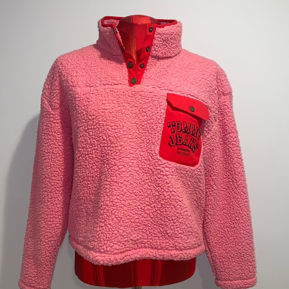 Tommy Hilfiger Faux/Fur Pullover.